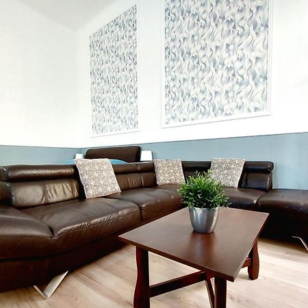Eoetvoes Apartman บูดาเปสต์ ภายนอก รูปภาพ